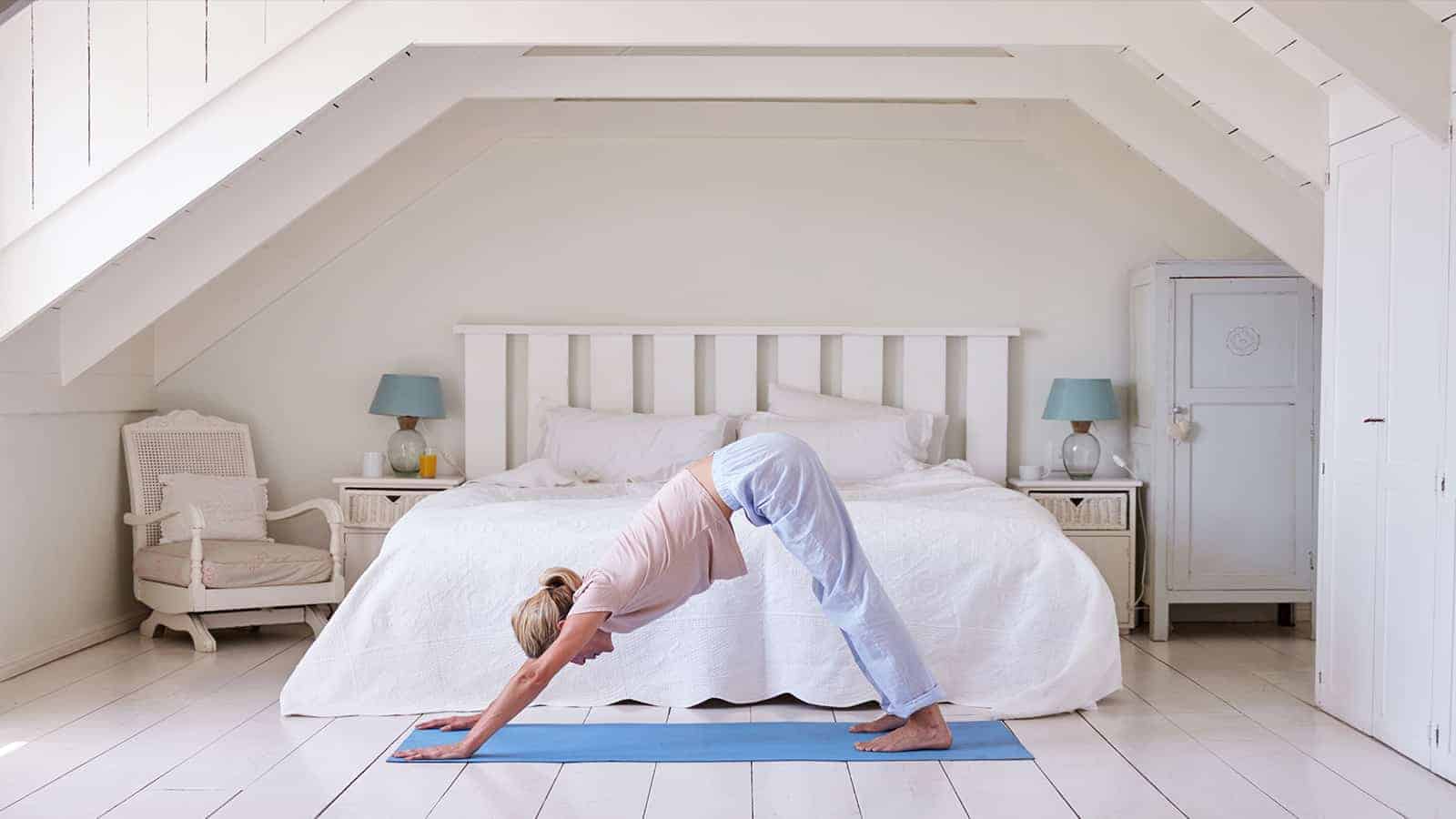 stretches to wake up happy