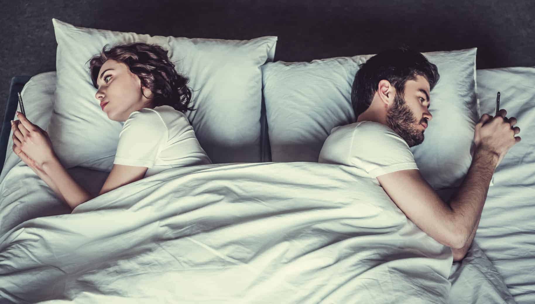 7 Behaviors Someone Displays In A Relationship When They Want to End It