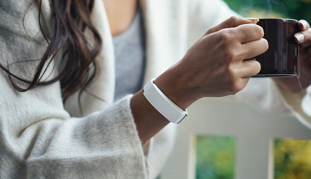This Special Bracelet Allows You To Feel Your Partner’s Touch From Anywhere In The World