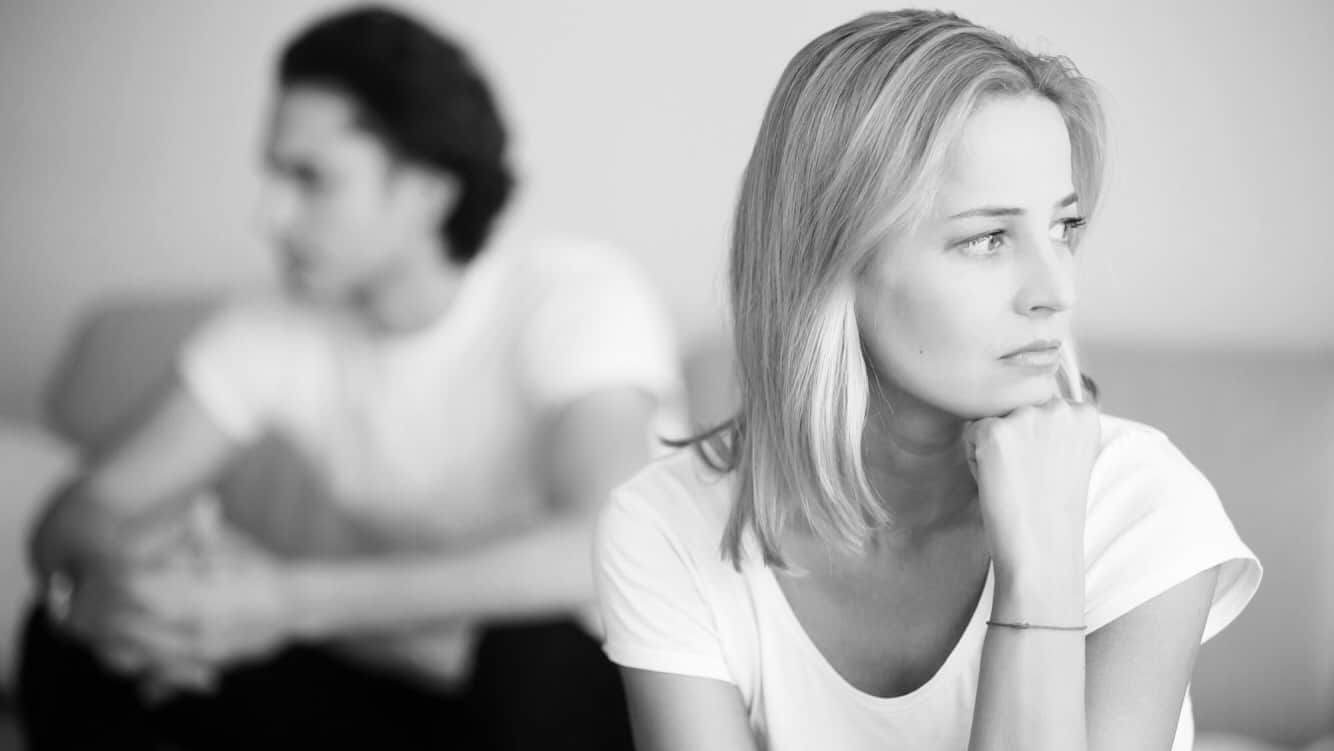8 Behaviors To Never Accept In A Relationship