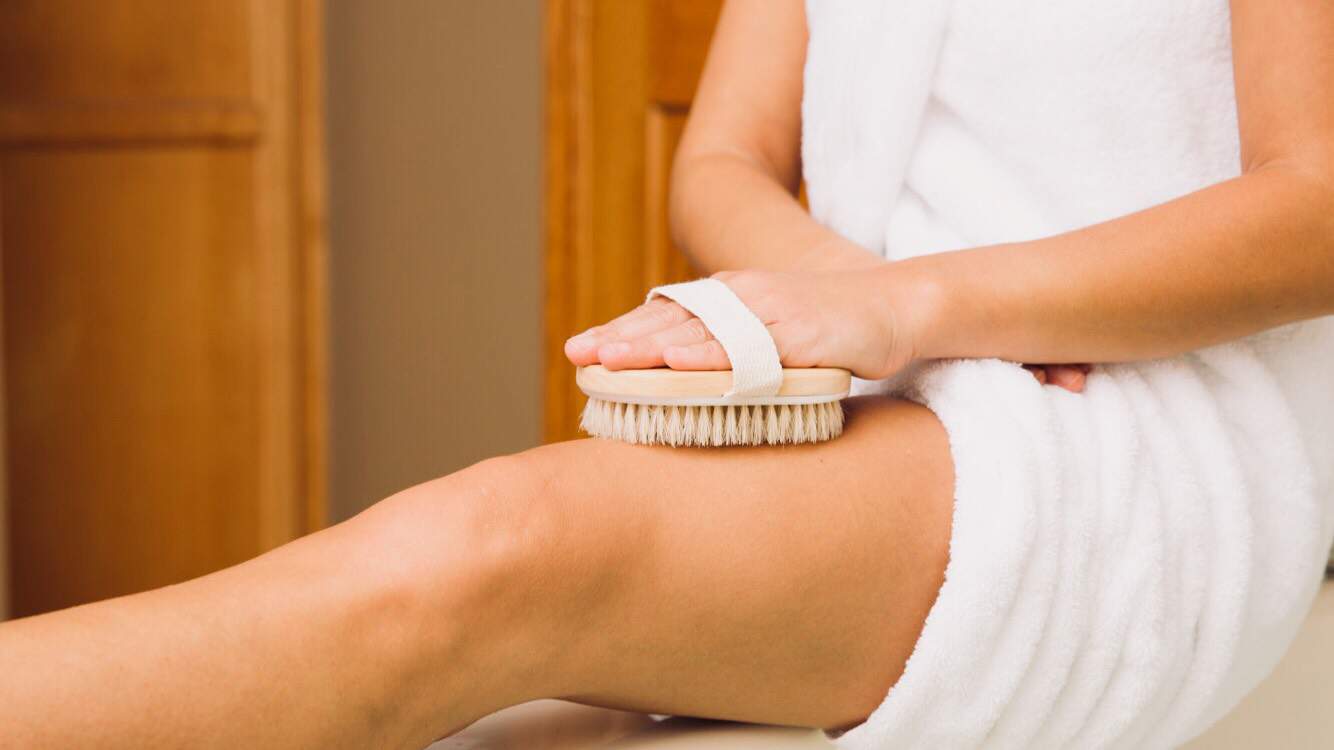 7 Reasons to Try Dry Brushing