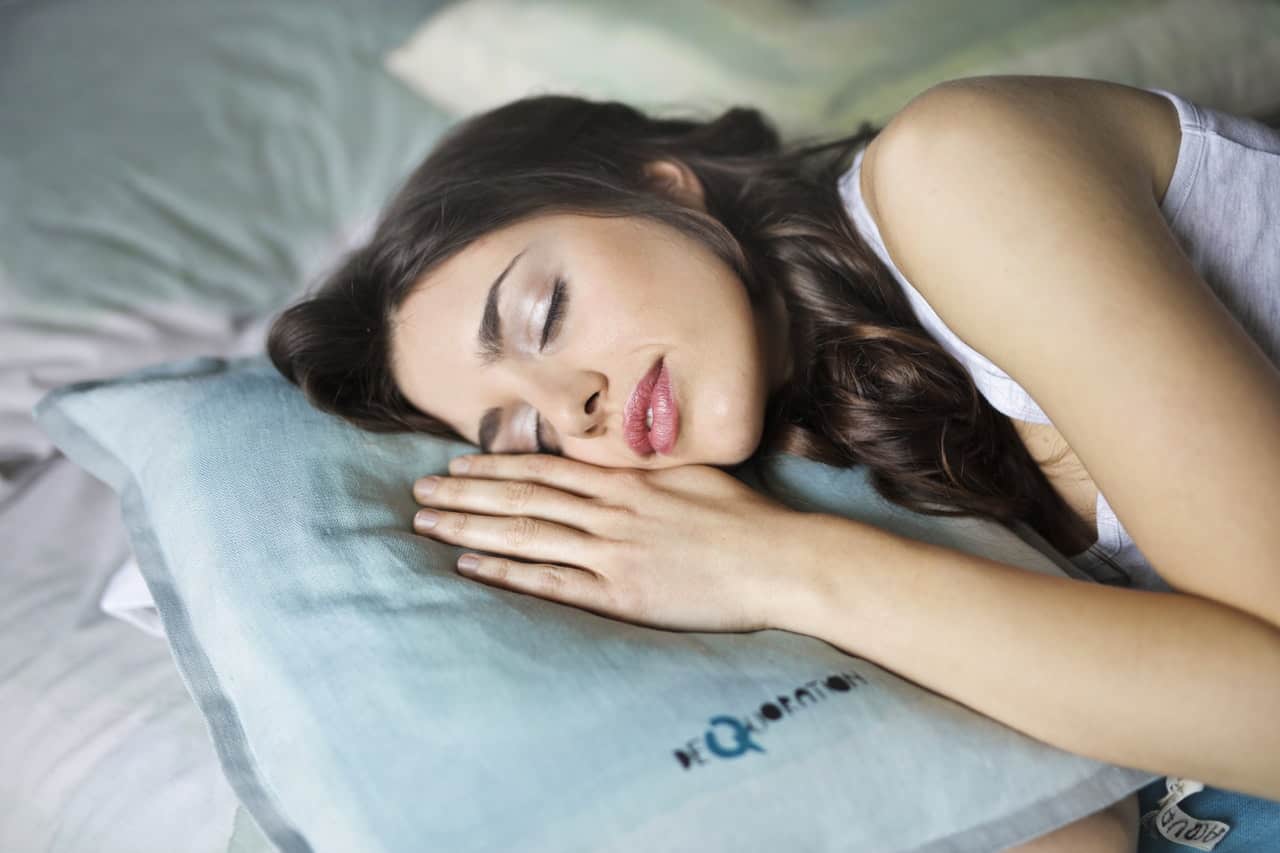 How to Perform Sleep Meditation : 3 Simple Techniques to Try Tonight