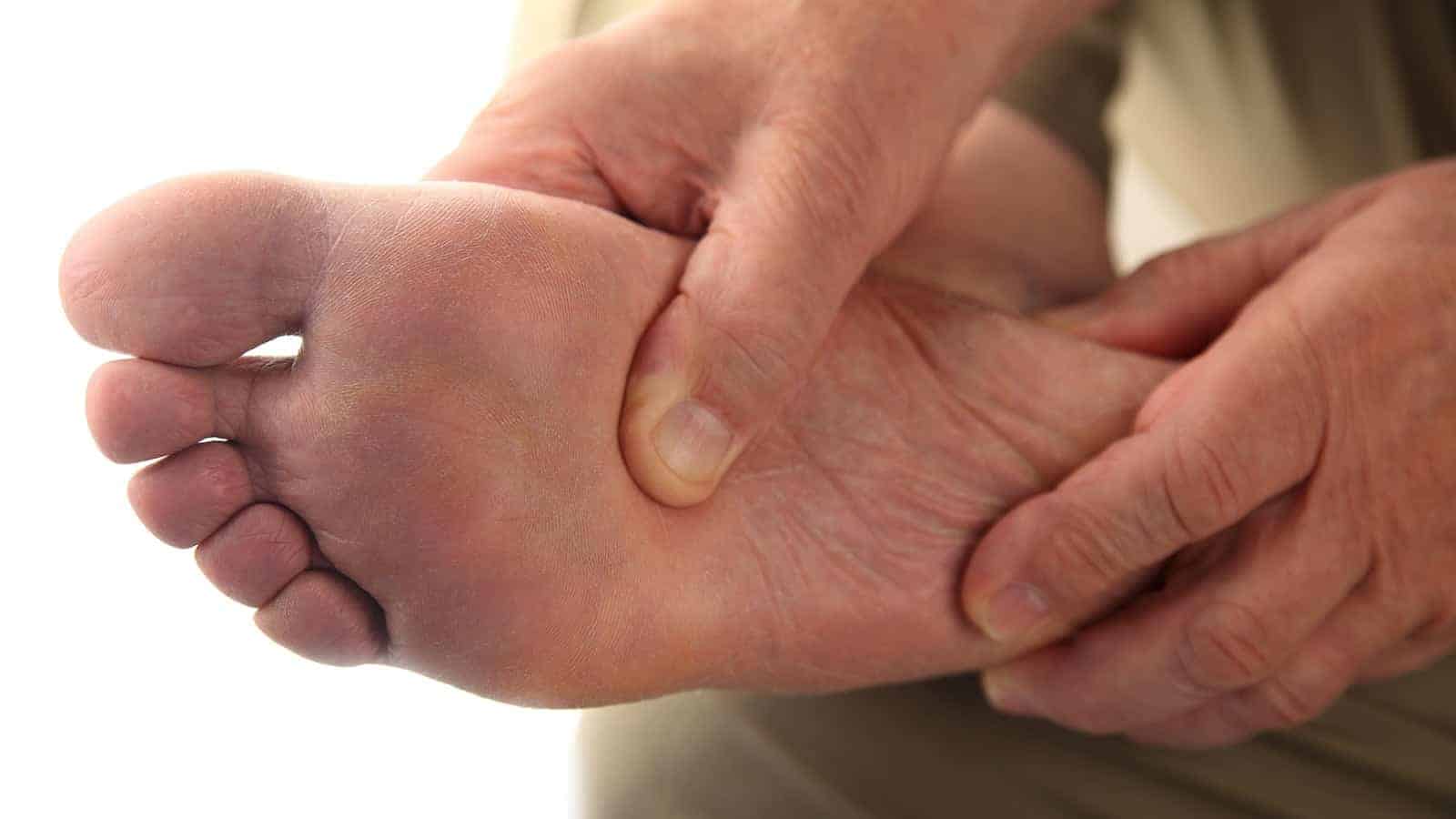 Science Explains 10 Reasons People Get Foot Pain