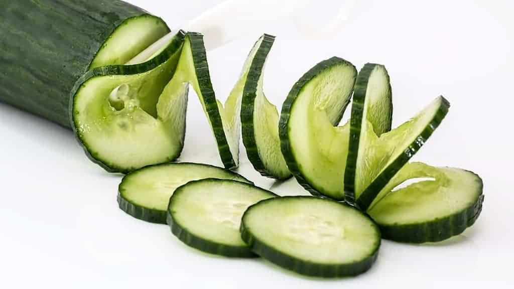 Cucumber For Weight Loss: Weight Loss Smoothies + Health Benefits