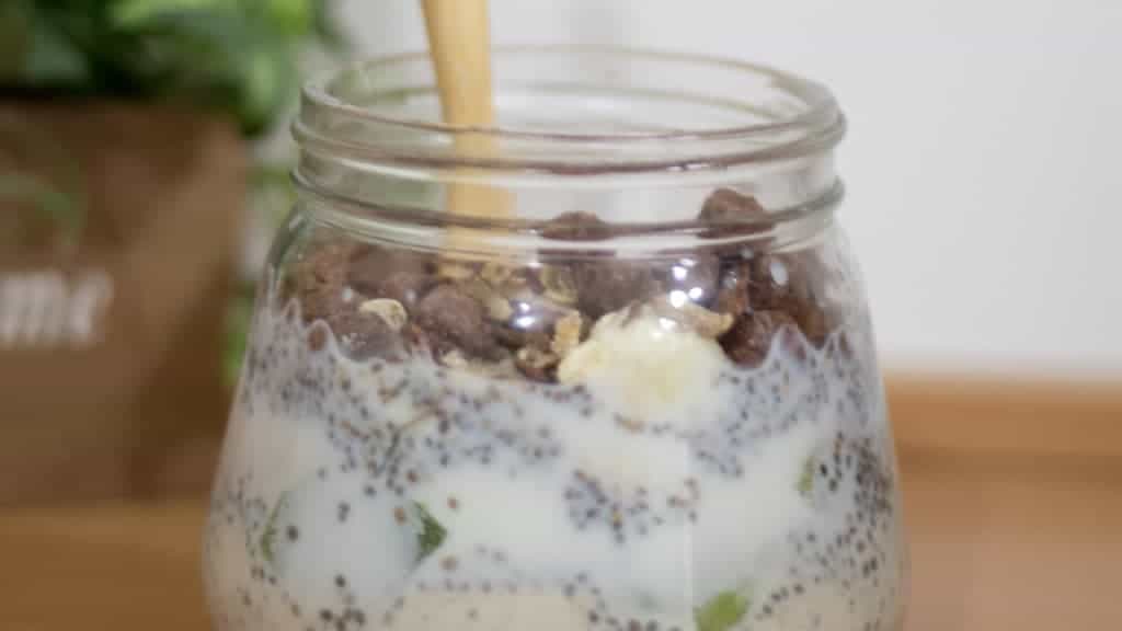 15 Delicious Overnight Oats Recipes For Busy Moms