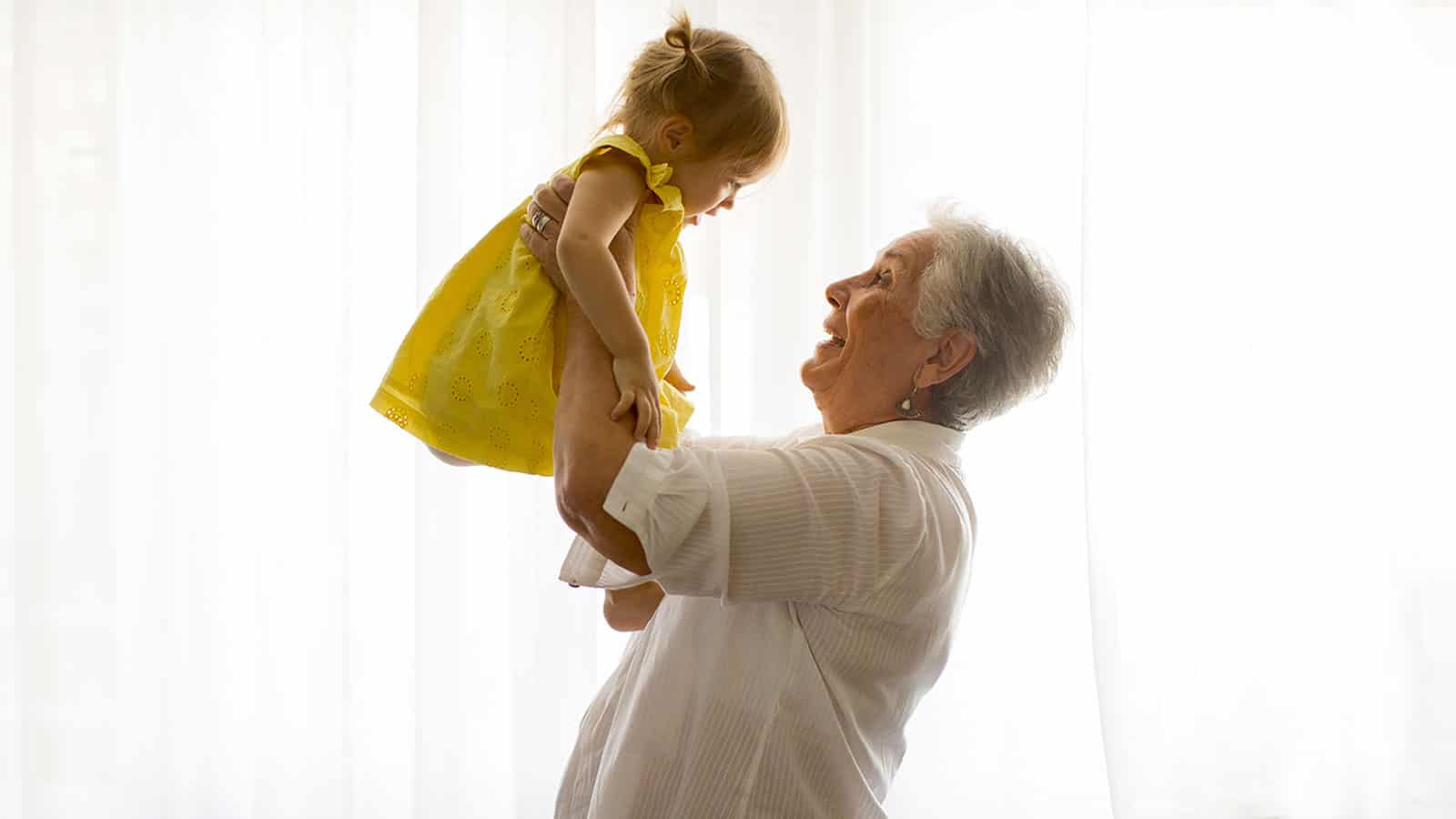 Researchers Reveal Grandparents Who Babysit Live Longer