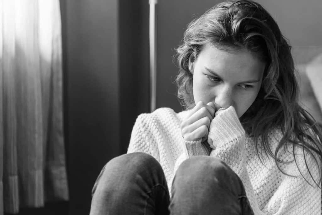 Psychotherapist Explains 10 Ways to Improve Social Anxiety