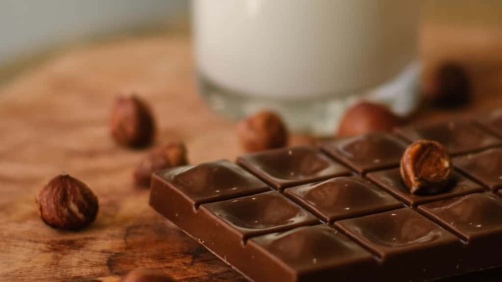Researchers Explain 10 Benefits of Eating Chocolate Every Day