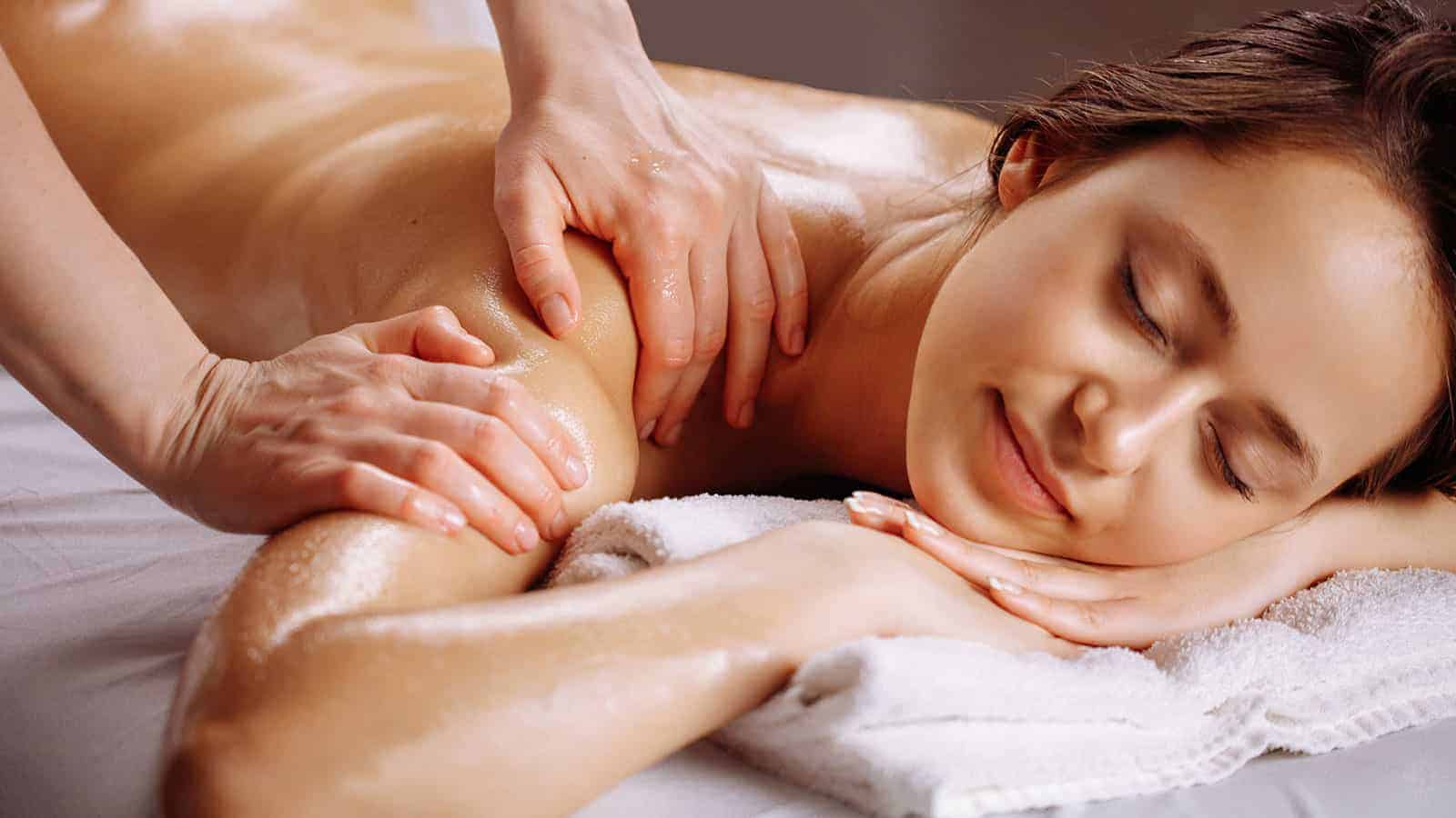 Researchers Explain Why Moms Need to Get Massages Regularly