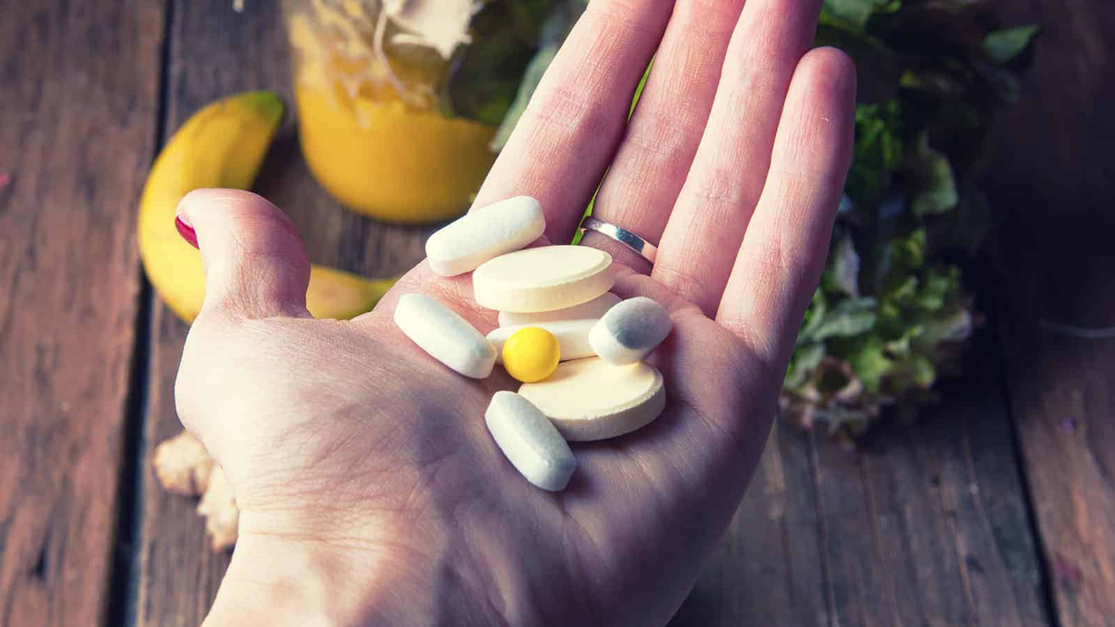 23 Best Vitamins and Supplements to Boost Your Immune System