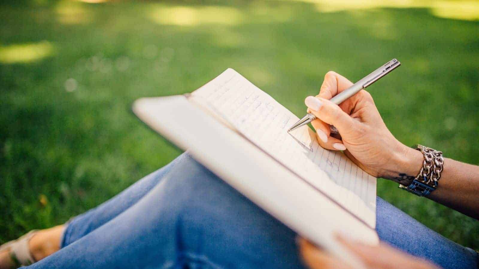 20 Life-changing Positivity Affirmations to Note in Your Gratitude Journal