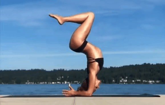 Yoga Teacher Shows Every Student How to Live Their Best Life