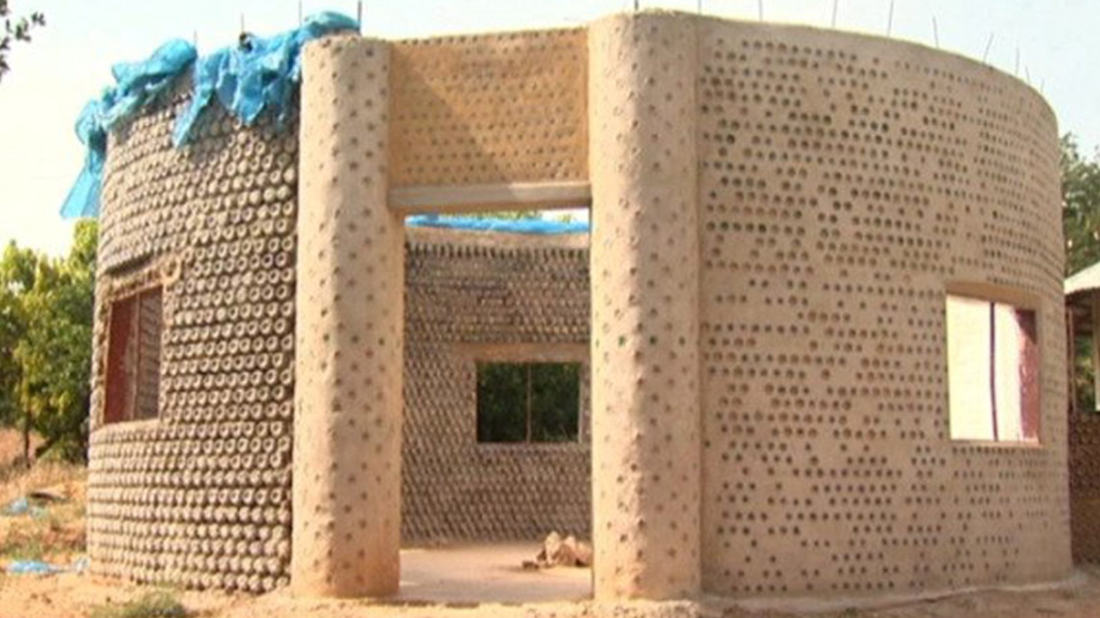 Nigerians Build Earthquake-Proof Homes from Plastic Bottles