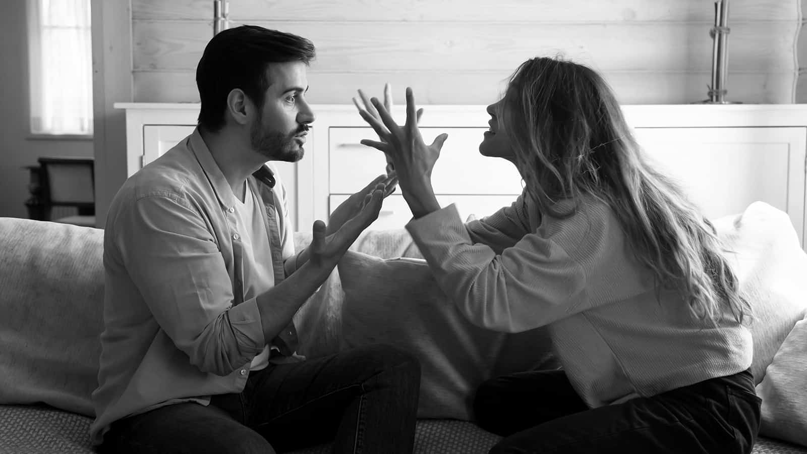 16 Warning Signs of an Unfaithful Partner
