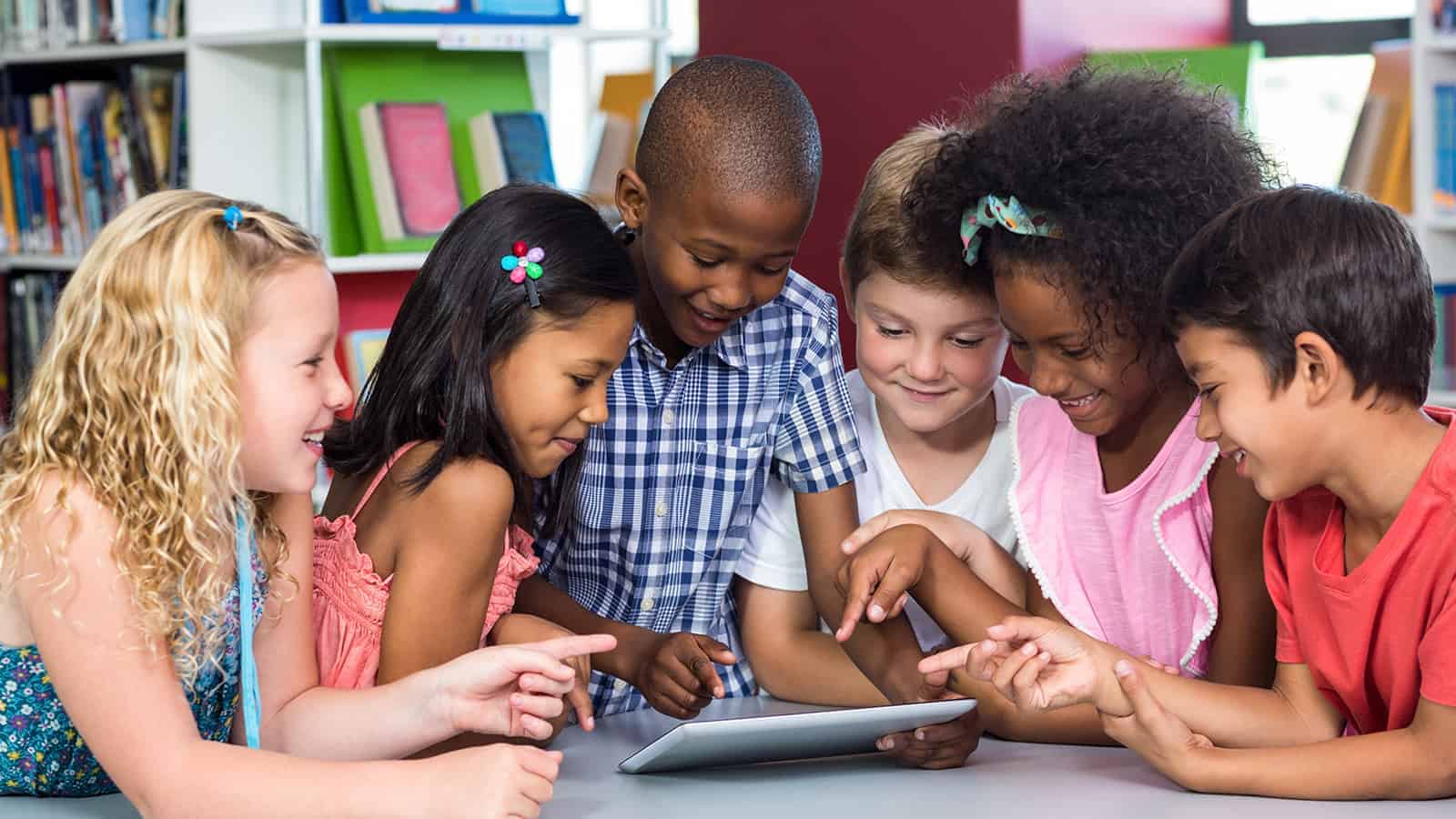 7 Reasons Why Collaborative Learning Works Best for Shy Children