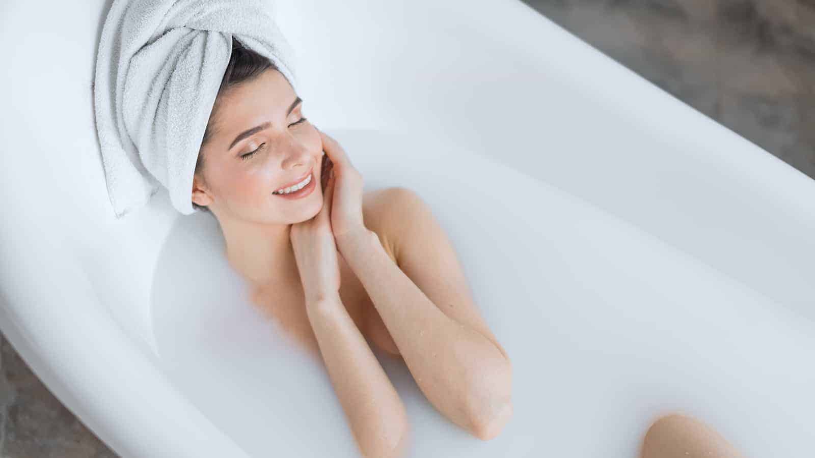 6 Benefits of Taking a Milk Bath (and How to Do It)