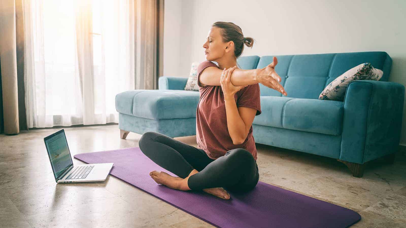 10 Yoga Postures to Increase Energy Flow and Feel Better All Day