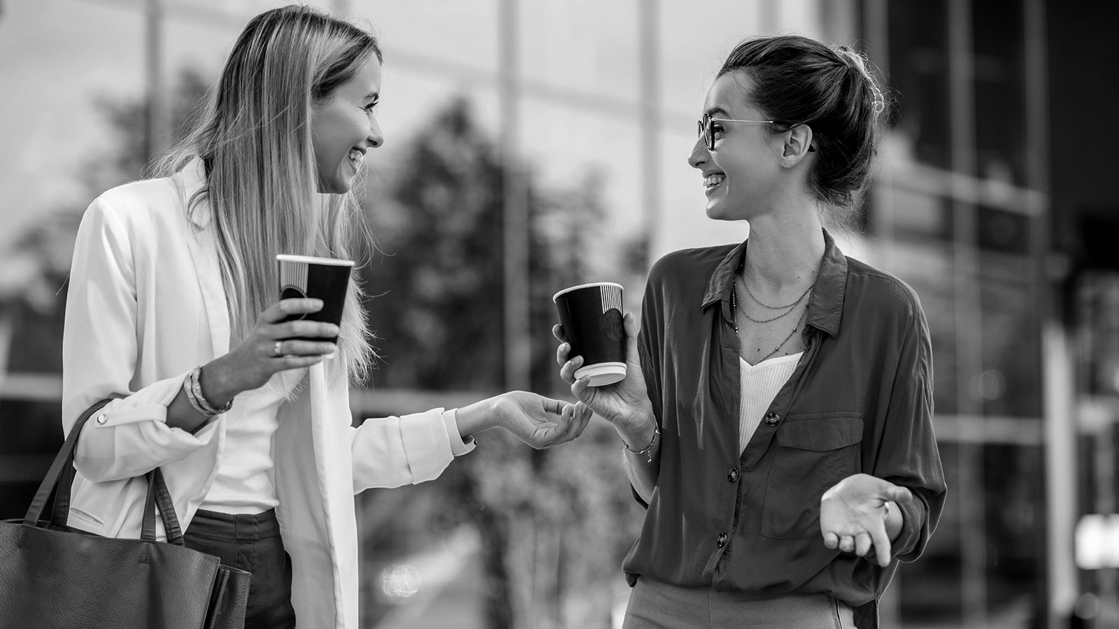10 Small Talk Starters Perfect for Every Introvert