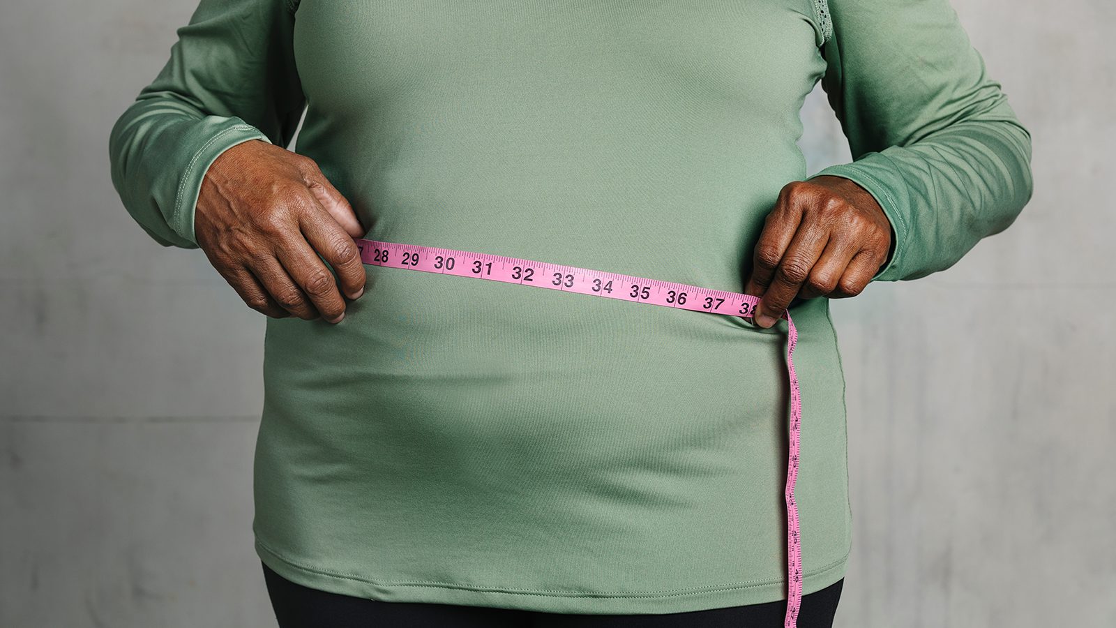4 Causes of Midlife Weight Gain, According to Doctors
