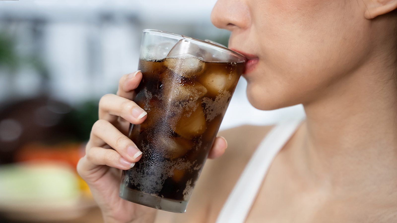 Researchers Connect Drinking Cola to Cognitive Decline