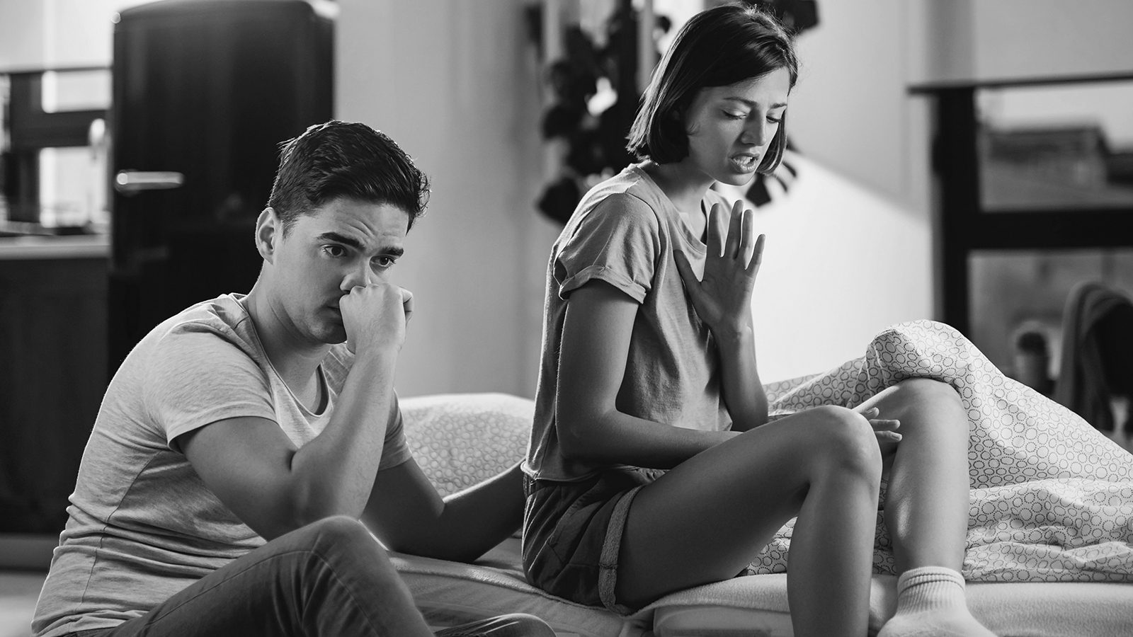 Counselors Explain Why Defensive Behavior Ruins Relationships
