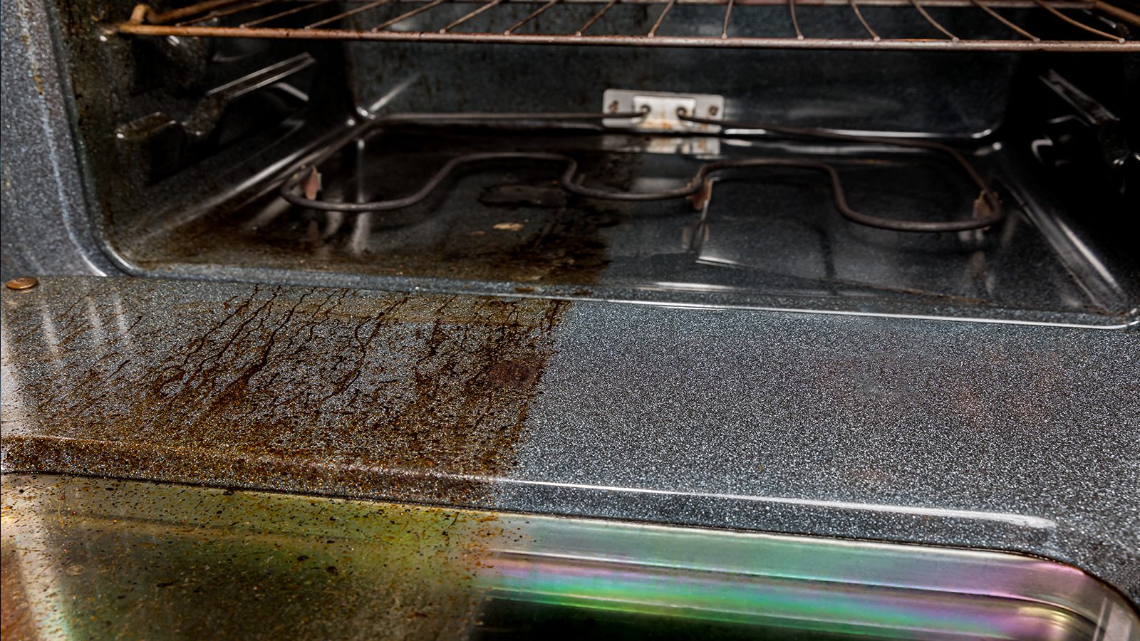 How to Make Homemade Oven Cleaner With No Chemicals