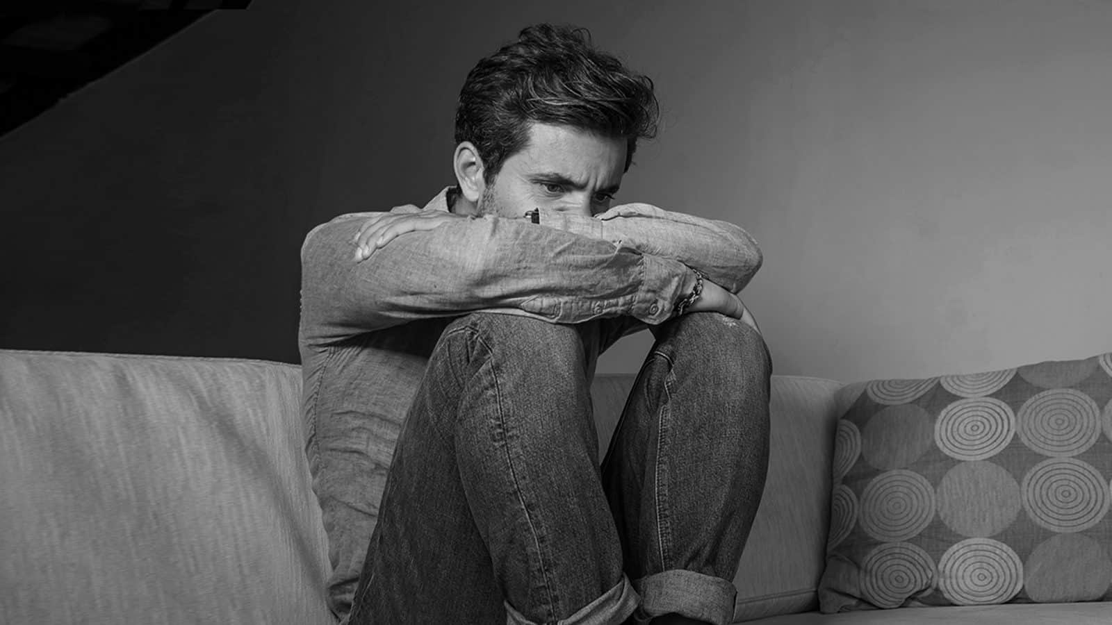 12 Signs of Depression in Men to Never Ignore